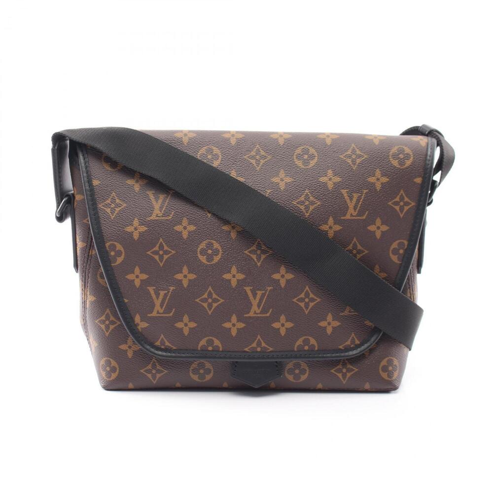 Louis Vuitton Magnetic Messenger Monogram Macassar Shoulder Bag Handbag Coate...
